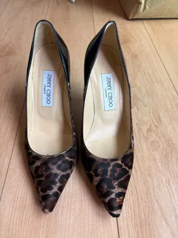 JIMMY CHOO 레오파드 무늬 송치 하이힐 37
