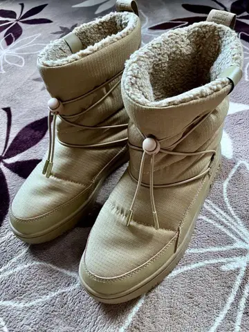 PUMA 우먼 스노우 부츠 베이지 23.5cm