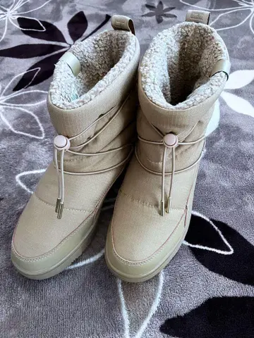 PUMA 우먼 스노우 부츠 베이지 23.5cm