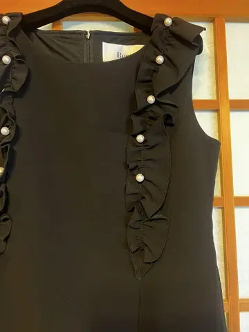 Rene 루네 슬리브리스 원피스 사이즈 36