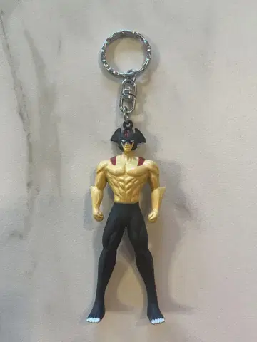 데빌맨 원작판 서 있는 자세 메탈 피규어 키링