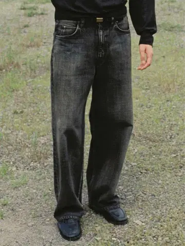 Straight Heritage Denim Pants COAL BLACK