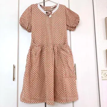 브라운 핑크색 물방울 패턴 반팔 원피스