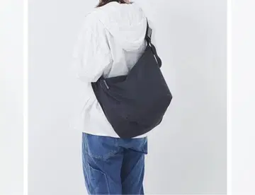 나일론 숄더백 네이비/블랙