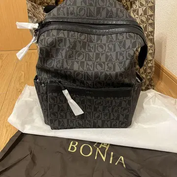 새상품 미사용 BONIA 블랙 백팩