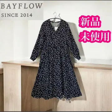 베이플로우 미사용 새상품 모듬 꽃무늬 롱 원피스 블랙 긴팔 원피스