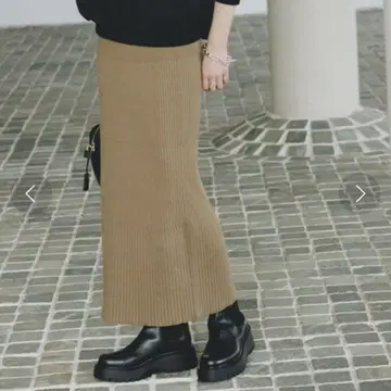 NOBLE 리브 니트 타이트 스커트 카키