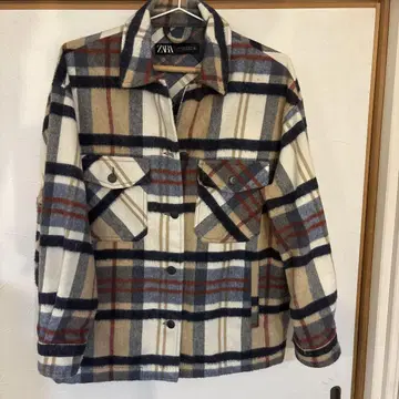 ZARA 체크 무늬 여성용 자켓 M 사이즈
