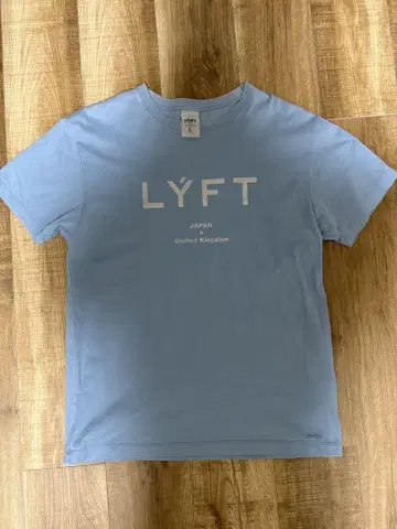 LYFT 티셔츠 L 스카이블루 JAPAN x United Kingdom