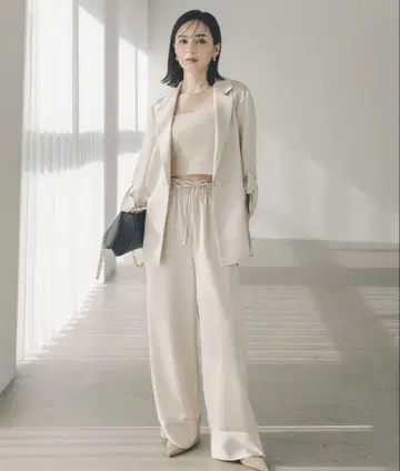 anuans 새틴 릴랙스 셋업 팬츠