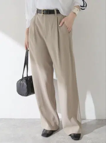 새상품 Spick and Span 턱 스트레이트 팬츠 베이지 38