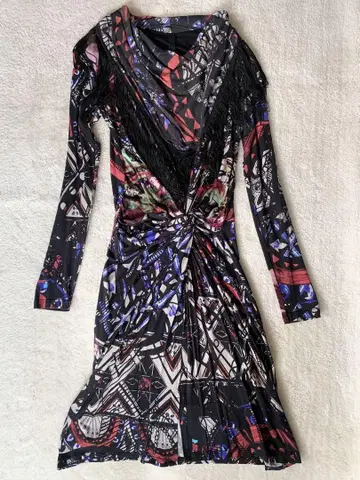 Desigual 데시구알 프린지 디자인 원피스 M 사이즈 멀티 컬러