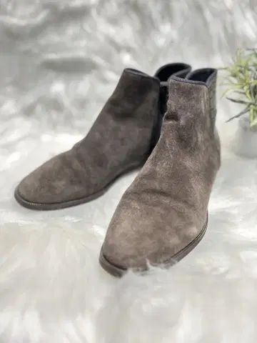 DIANA 스웨이드 가죽 숏부츠 23.5cm