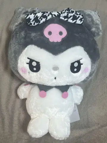 [택 포함 새상품]  산리오 캐릭터즈 슈퍼 라지 봉제 인형 쿠로미