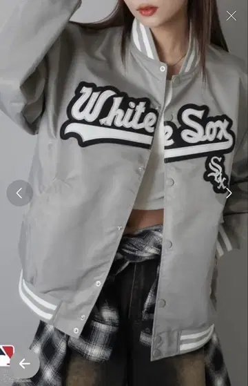 새상품 MLB 바시티 자켓