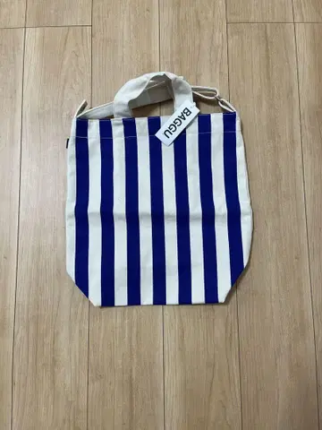 BAGGU DUCK BAG 파랑과 화이트 스트라이프 토트백