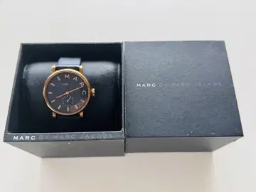 MARC BY MARC JACOBS 아날로그 손목시계 네이비