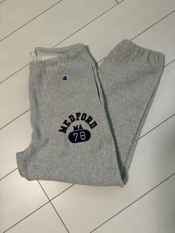[ 미사용 ] 챔피온 11.5oz 리버스위브 스웨트 팬츠