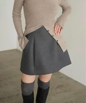 클라네 스커트 CONSTRUCTIVE MINISKIRT CLANE