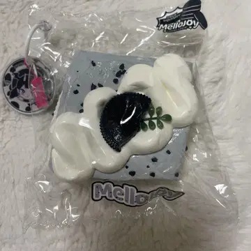 MelloJoy 블랙 참깨 쿠키 티라미수