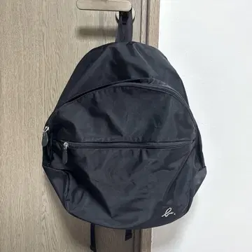 에네스베 블랙 백팩