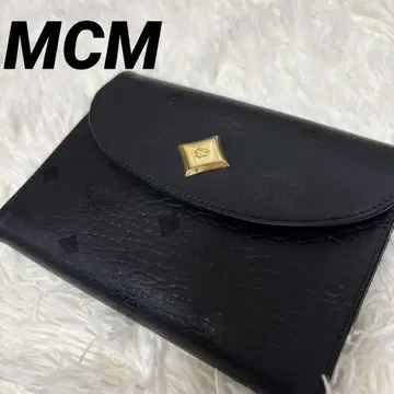 MCM 뭐든지 들어가는 지갑 여권, 약 수첩