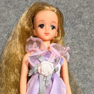 제니 인형 본체