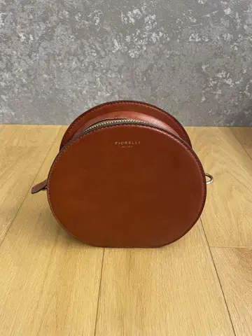 Fiorelli 원형 브라운 가죽 숄더백