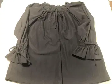 블랙 개더 셔츠