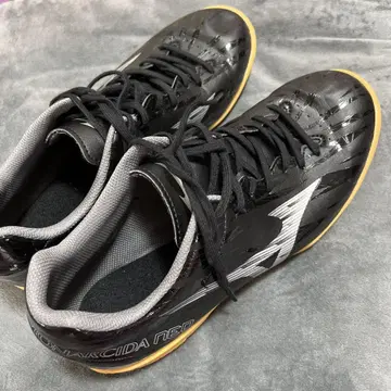 미즈노 풋살화 27cm