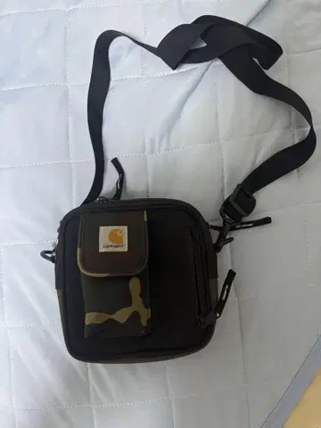 Carhartt 카모플라쥬 숄더백