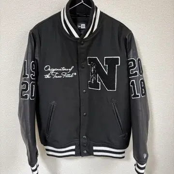 [ 컨디션 최상 ] NEW ERA 바시티 자켓 S
