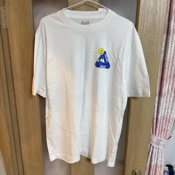 PALACE 화이트 T셔츠