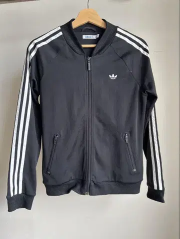 adidas 블랙 트랙 자켓 저지 키즈 42