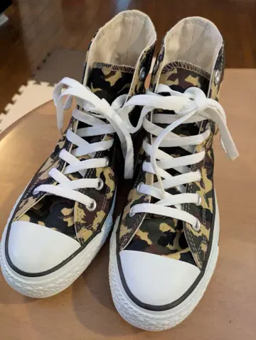 새상품급! ALL STAR 카모 패턴 하이컷 스니커즈