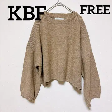 KBF 베이지 니트 스웨터 드롭 숄더 와이드 실루엣