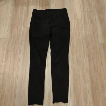 UNIQLO 블랙 스키니 데님