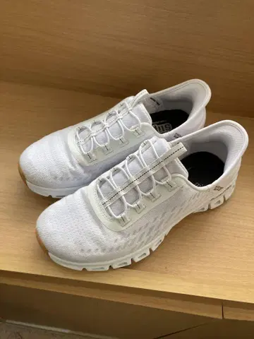 SKECHERS 슬립온 스니커즈 화이트