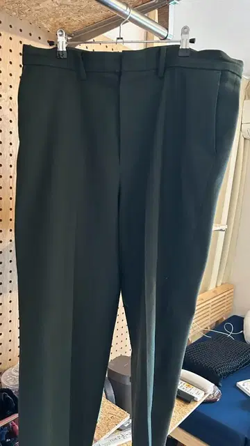 [ 새상품급 ] BEAMS 그린 슬랙스