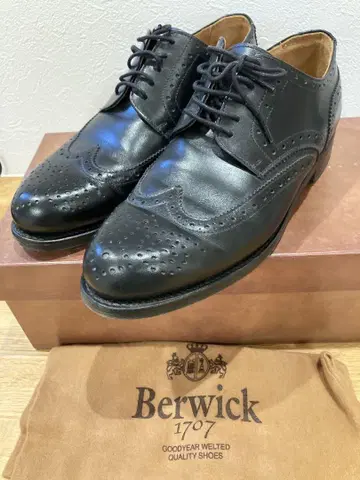 [컨디션 최상] Berwick 1707 윙팁 가죽 신발 26.0cm