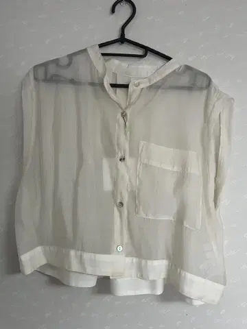 카프리슈 레마쥬 박스 시어 셔츠