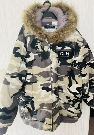 Clench 카모플라쥬 다운 자켓 XL