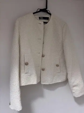 ZARA 화이트 노카라 자켓 M 사이즈