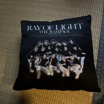 RAY OF LIGHT THE RAMPAGE 쿠션