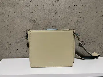 LADYMADE 숄더백