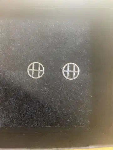huf 실버 귀걸이 양쪽 상자 없음