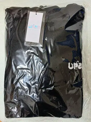 우사다 페코라 200만 명 기념 후드티