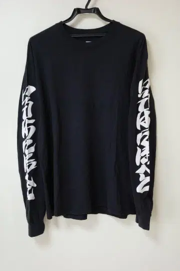 Sasquatchfabrix 블랙 긴팔 티셔츠 V넥