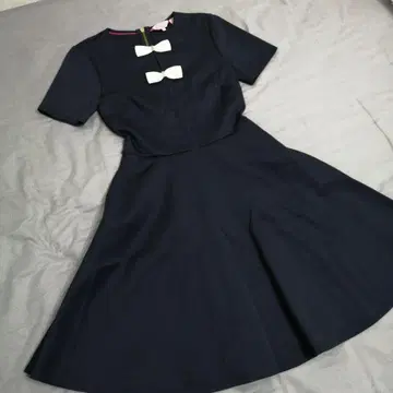 TED BAKER 네이비 반팔 드레스/원피스