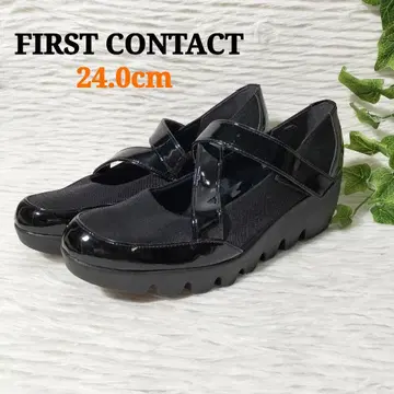 FIRST CONTACT 크로스 벨트 펌프스 웨지솔 블랙 24